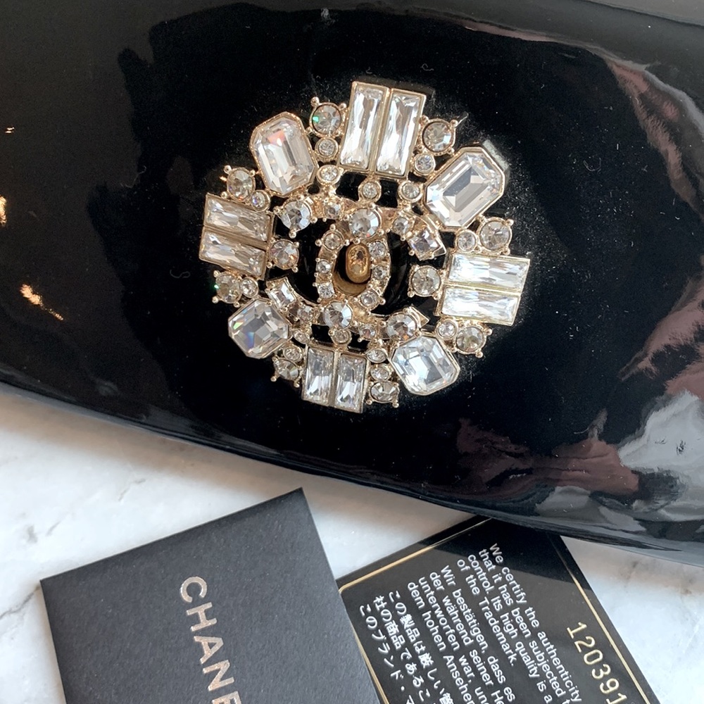CHANEL Rare Black Patent Swarovski Crystal CC Encrusted Gem East West Clutch Bag - Picture 16 of 16